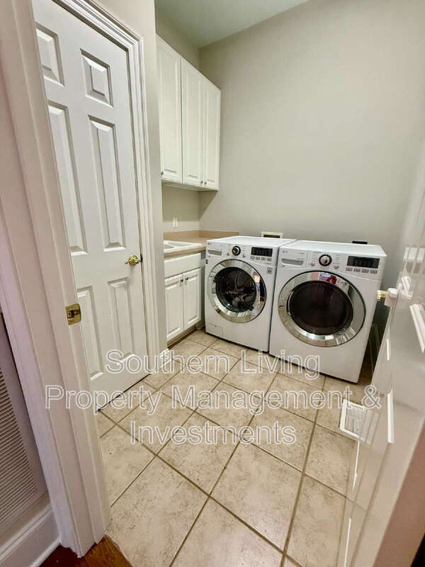 Building Photo - 1806 Asbury Hall Ct