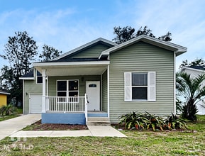 Building Photo - 3217 Spooner Dr
