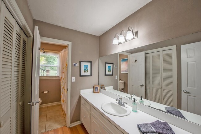 Building Photo - 3086 Waterford Dr