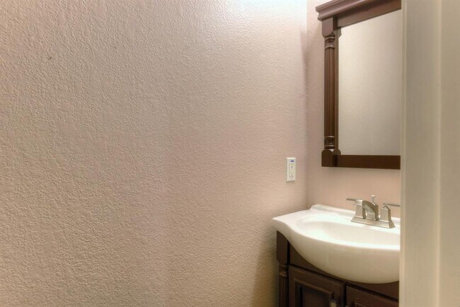 Building Photo - 18203 Fair Grange Ln