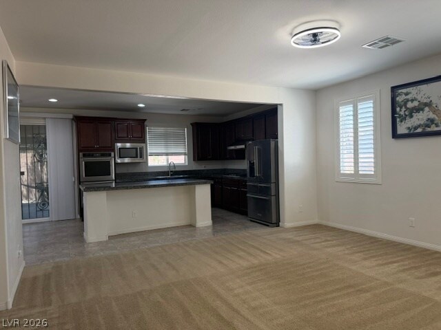 Building Photo - 6460 W Diablo Dr