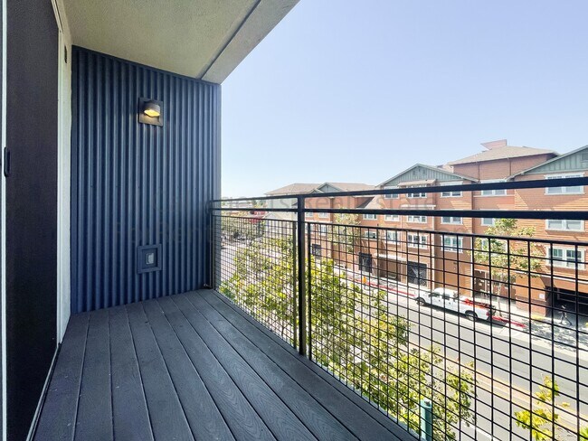 Building Photo - 1121 40th St