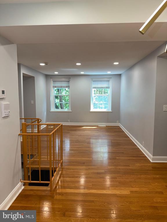 Building Photo - 3881 Porter St NW