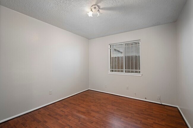 Building Photo - 3627 Hombly Rd