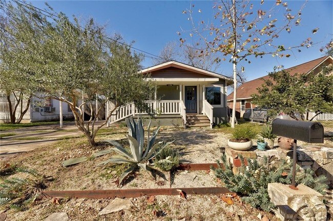 Building Photo - 1104 Tillery St