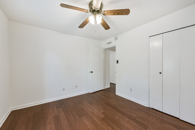 Building Photo - 5402 Dunnethead Dr