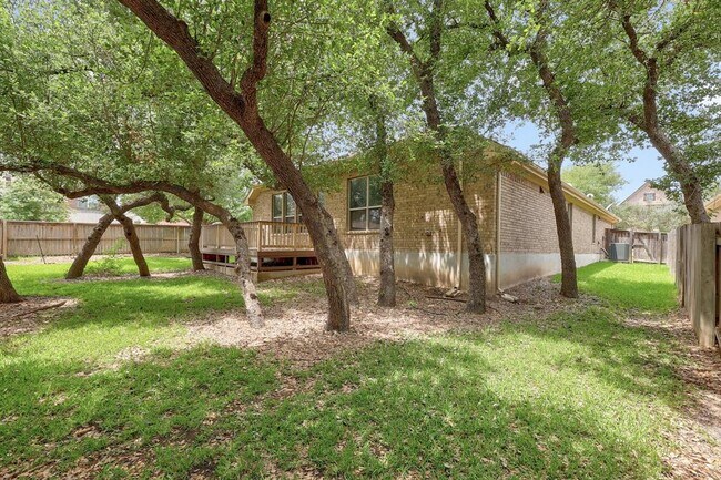 Building Photo - 14201 Tyburn Trail