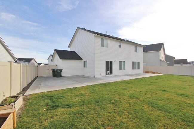 Building Photo - 6587 S Memory Wy