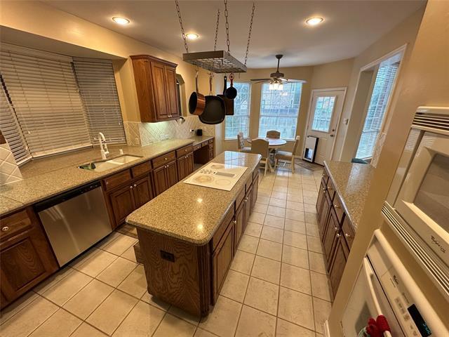 Building Photo - 503 Ironwood Dr