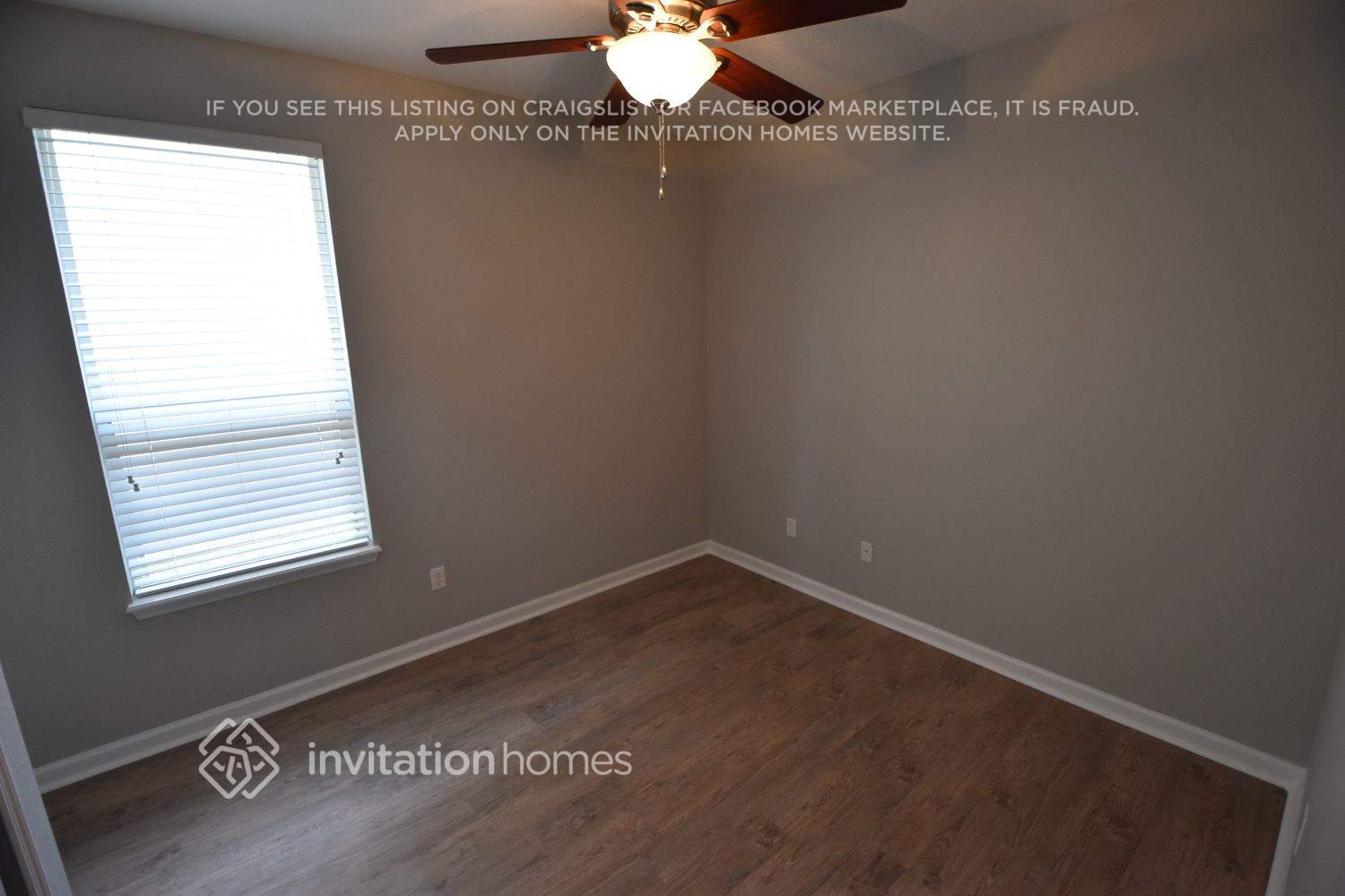 Building Photo - 684 Briar View Dr