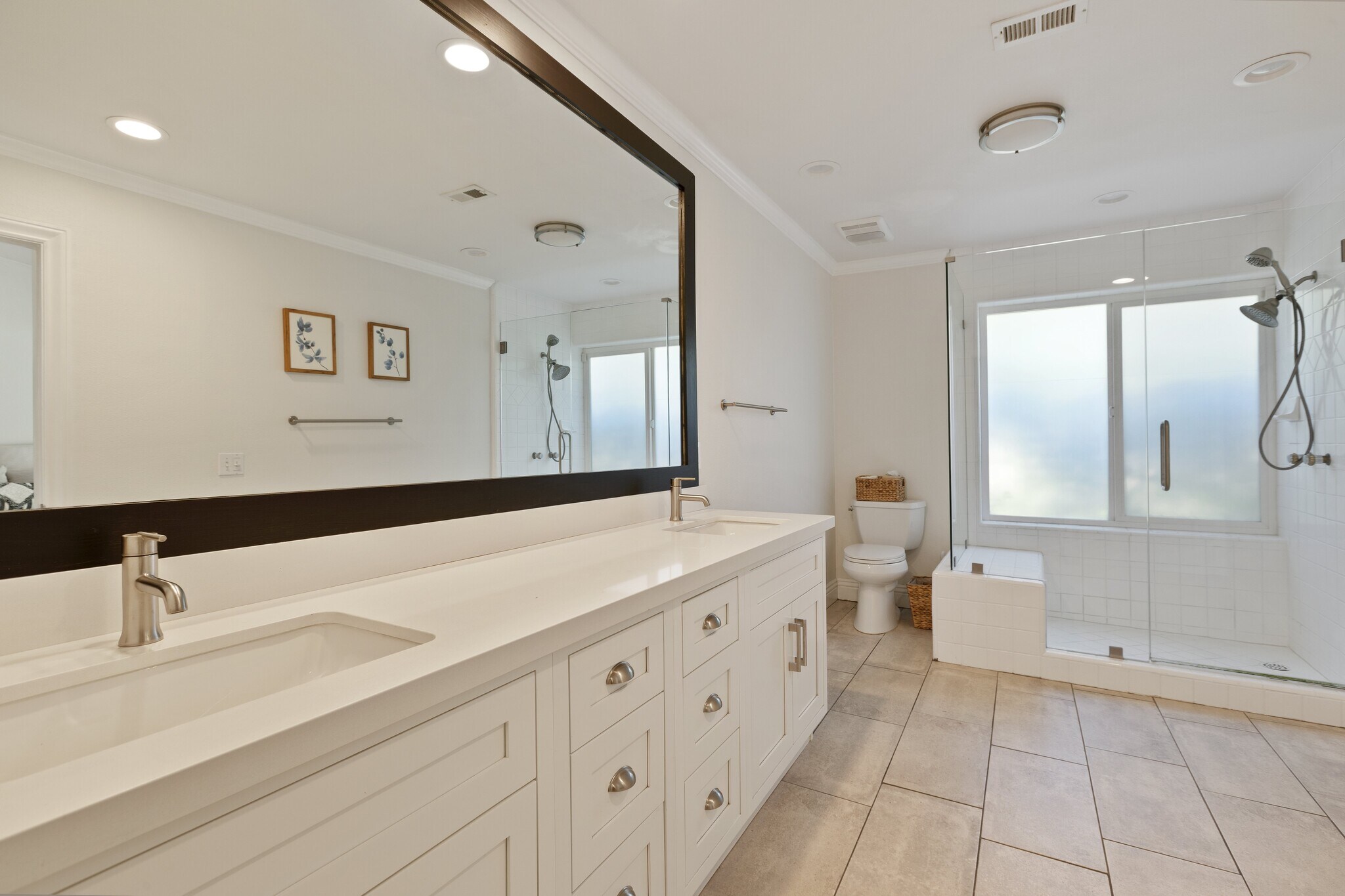 Master Bathroom - 6146 Shadycreek Dr