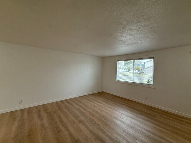 Building Photo - 4012so