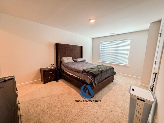 Building Photo - 119 Seymour Vlg Dr