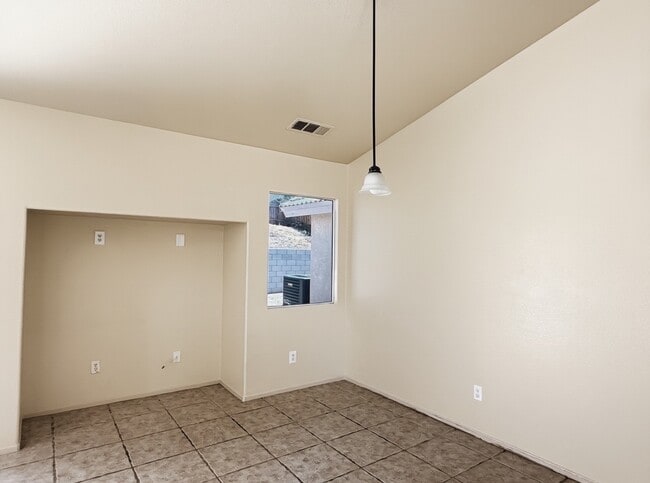 Building Photo - 66820 Yucca Dr