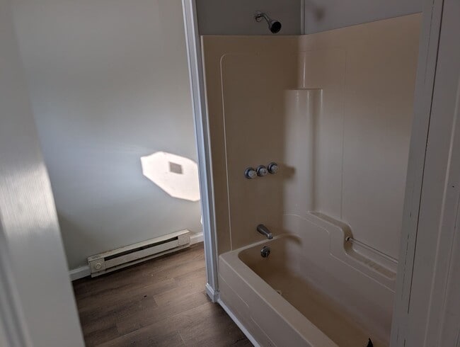 Building Photo - For sale (with rent to own option) - Freshly renovated 3 bedroom/2 bath mobile home