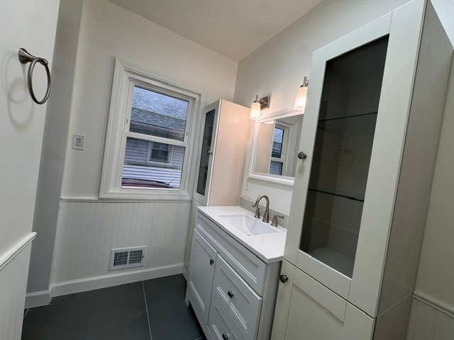 Building Photo - 4291 W 17th St