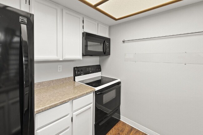 Building Photo - Rockrimmon Condo with Loft, Fireplace & Patio + Pool & Hot Tub