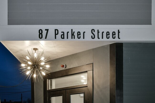 Building Photo - 87 Parker St