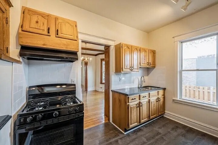 Building Photo - 3714 Grand Blvd