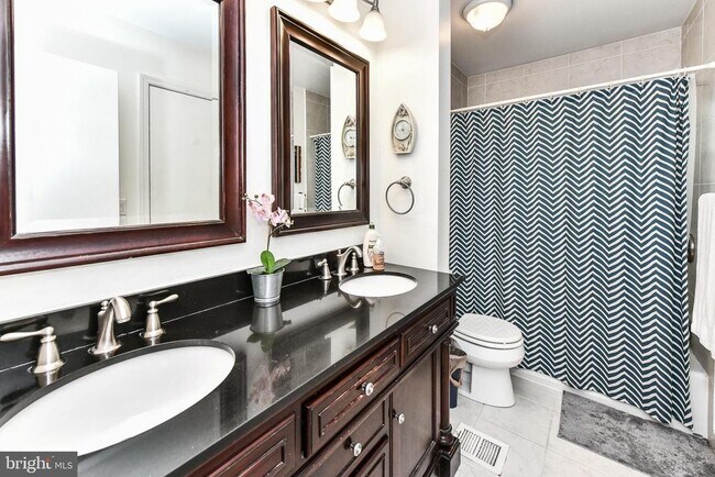 Building Photo - 7807 Suffolk Ct