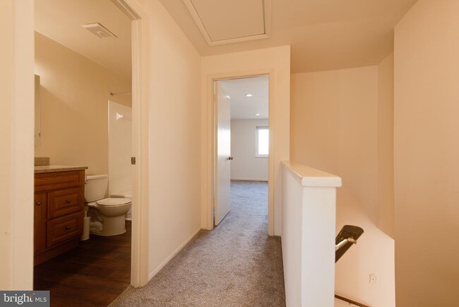 Building Photo - 10742 Cordage Walk