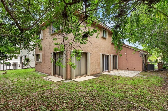 Building Photo - 587 NW 38th Ave