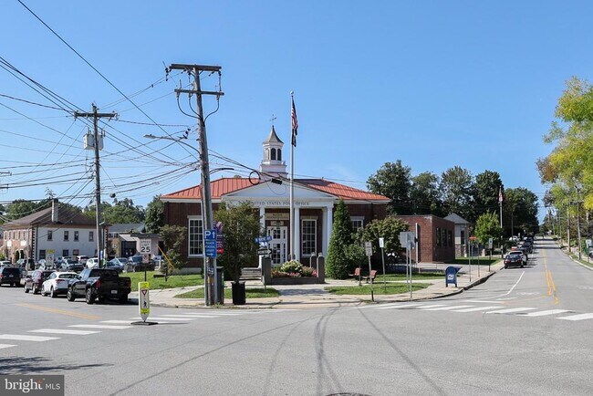Building Photo - 105 S Wayne Ave