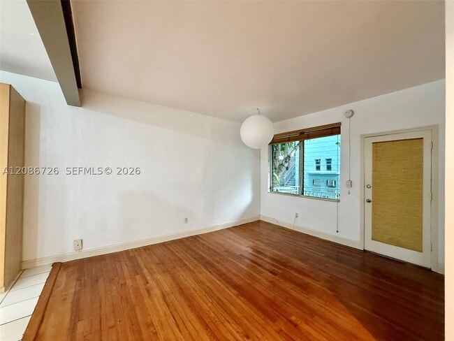Building Photo - 135 3rd St