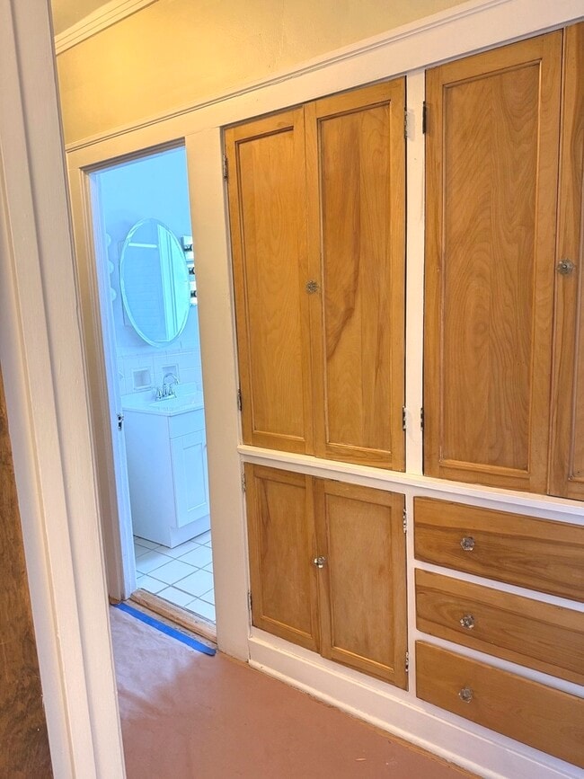 Building Photo - 12754 S Union Ave