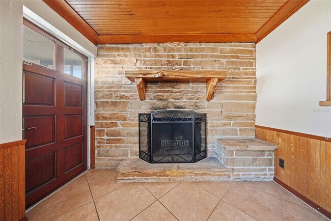 Building Photo - 11373 62nd Ave N