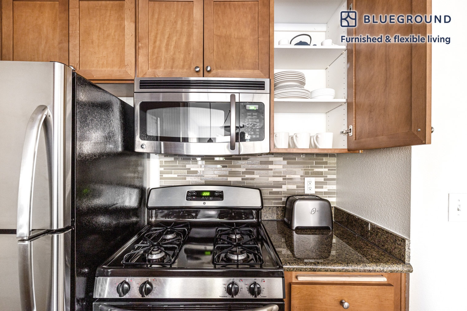 Building Photo - 8601 Lincoln Blvd