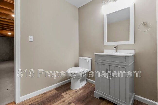 Building Photo - 701 Tomahawk Ct