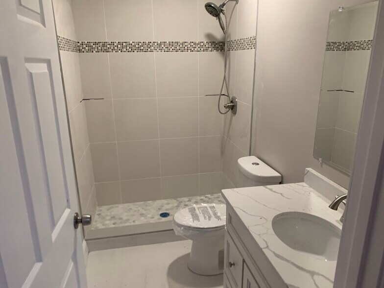 Bathroom - 56 June St