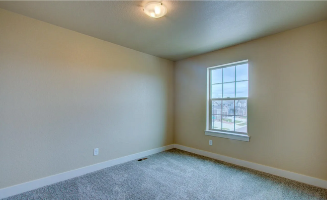 Building Photo - Gorgeous 4 Bed, 3.5 Bath Home | 3,100+ Sq ...