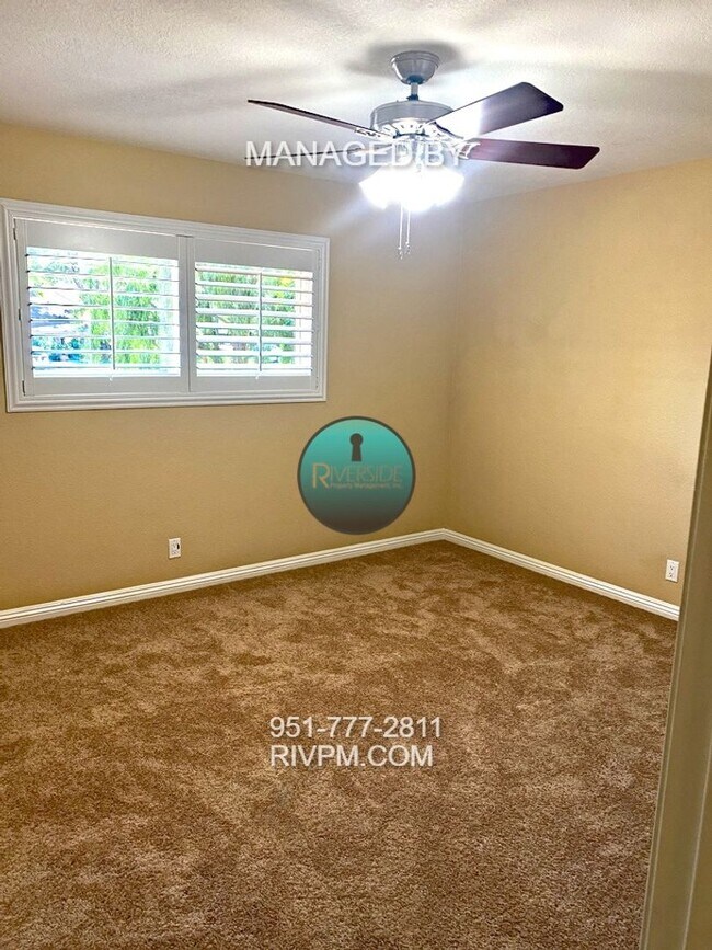 Building Photo - Beautiful 4-bedroom, 3-bathroom home located in the highly desirable Canyon Crest neighborhood.