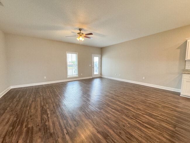 Building Photo - 93 Stockyard Rd