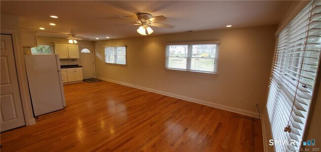 Building Photo - 107 Oakridge Rd