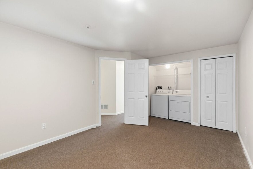 Building Photo - 3507 Corn Stream Rd