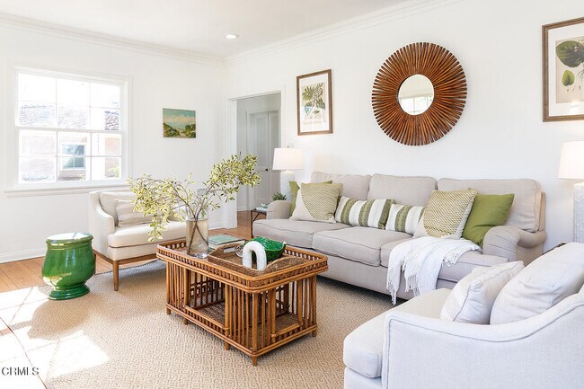 Building Photo - 2065 San Marino Ave