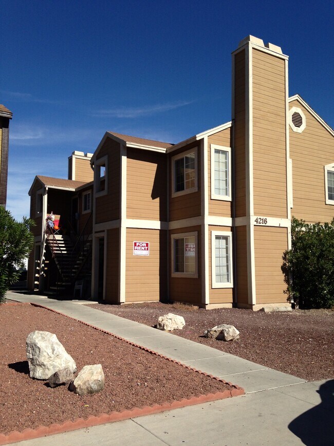 Building Photo - 4216 Middlesex Ave