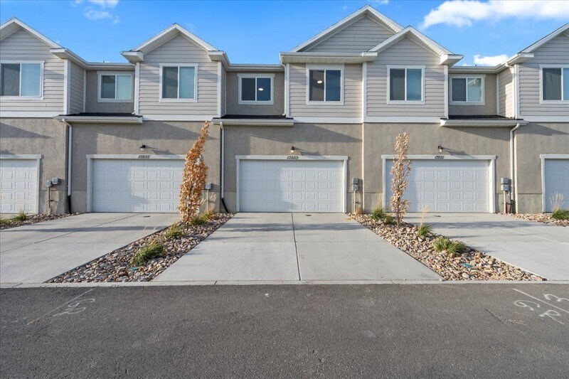 Building Photo - 13933 S Wide Rdg Wy