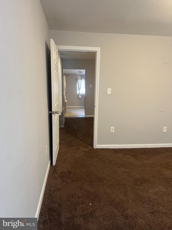 Building Photo - 218-220 S Broadway