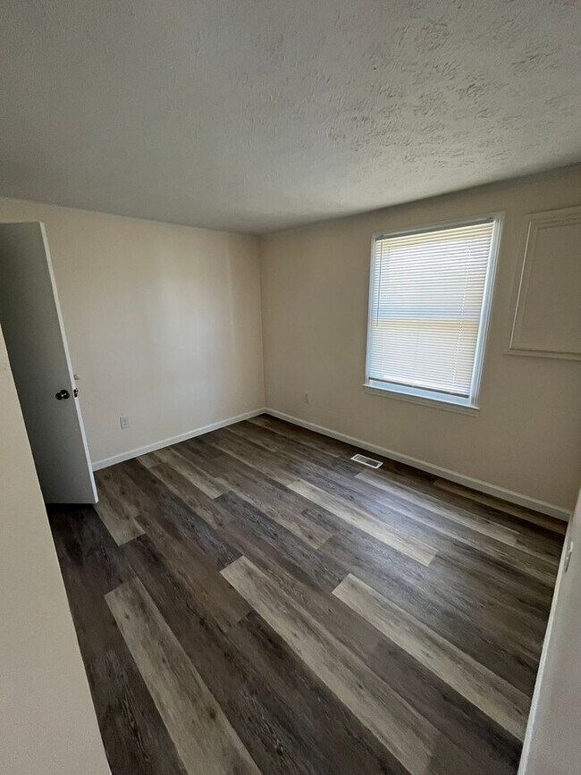 Building Photo - 440 Dudley St