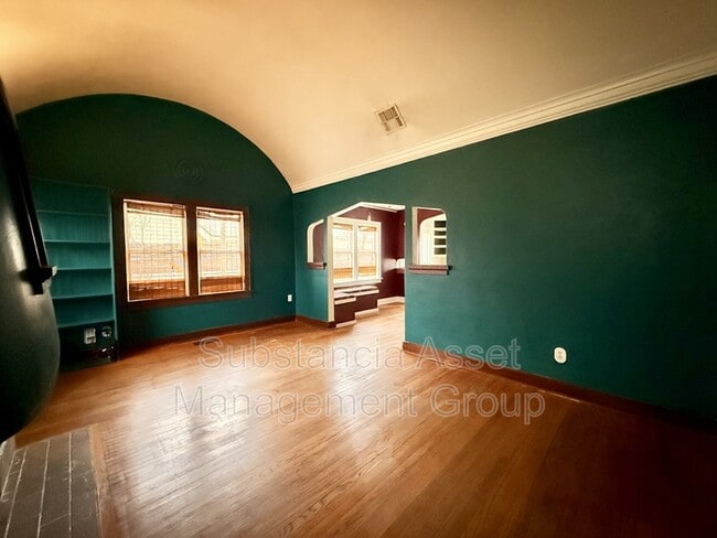 Building Photo - 2317 NW 13th St