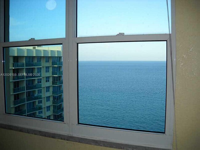Building Photo - 2501 S Ocean Dr