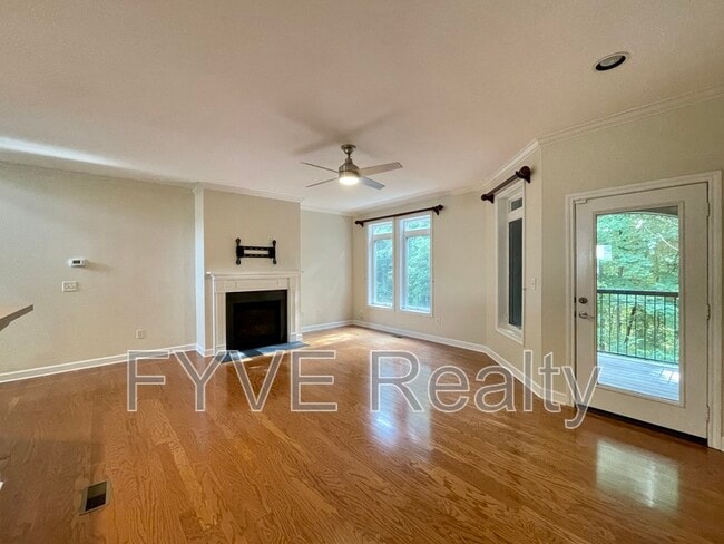 Building Photo - 320 Old Hickory Blvd