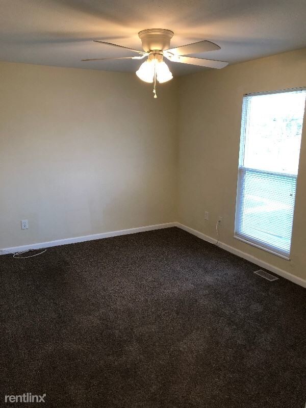 Building Photo - 3241 Lupine Dr