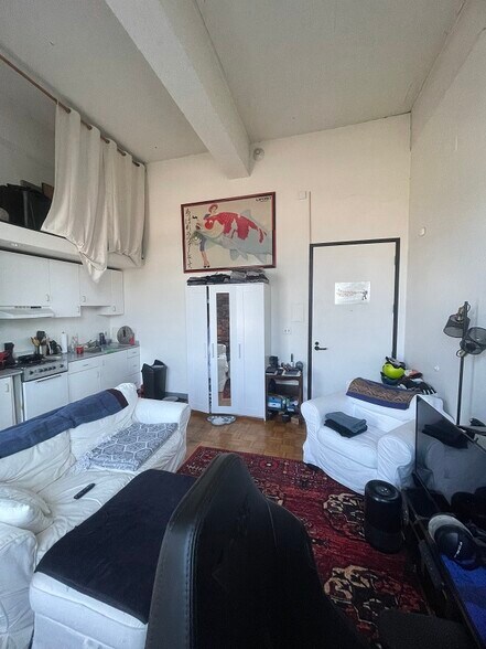 Building Photo - 70 Brookline Ave