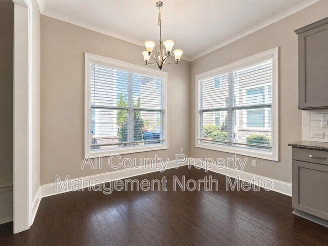 Building Photo - 2202 Haventree Ct