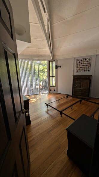 Building Photo - 114 Topsider Dr
